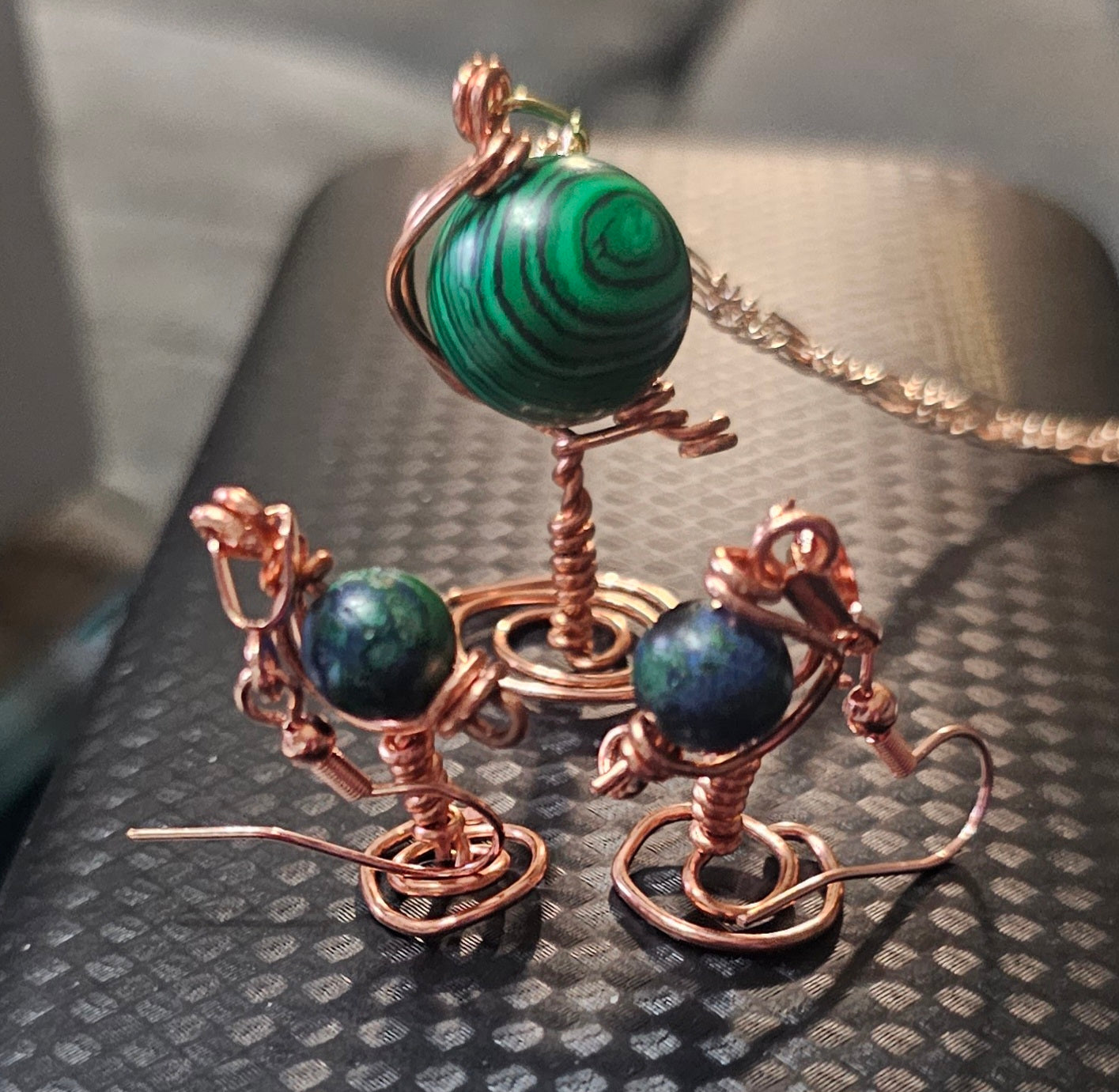 Globe set